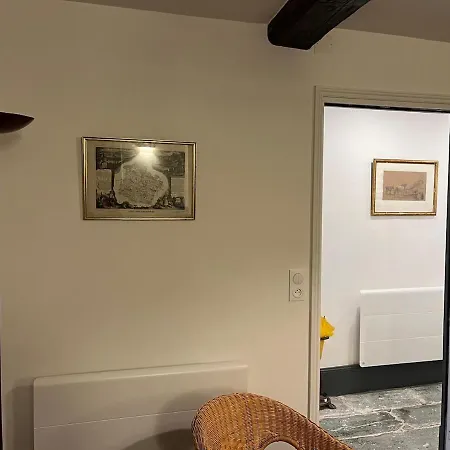 Дом отдыха Maison Authentique En Bord De Meuse